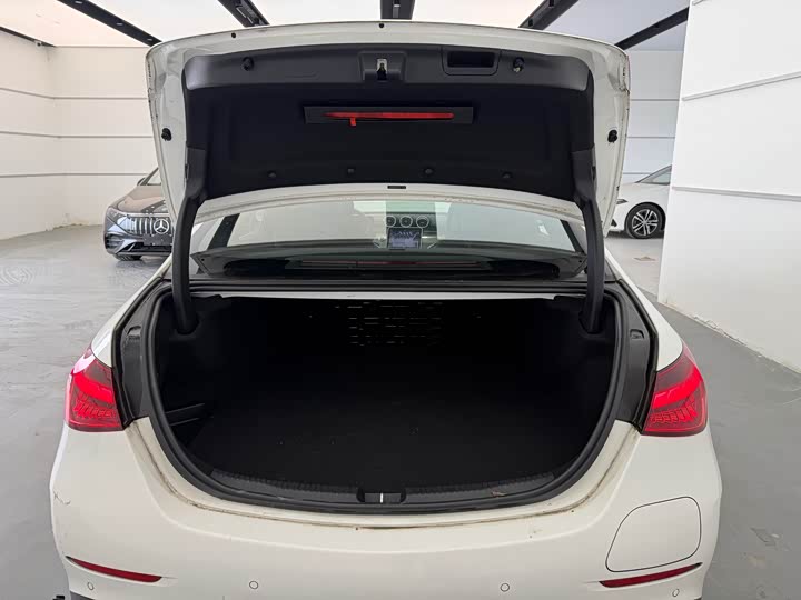 Mercedes-Benz C-Class Hybrid 2025 2025款 C 350 eL