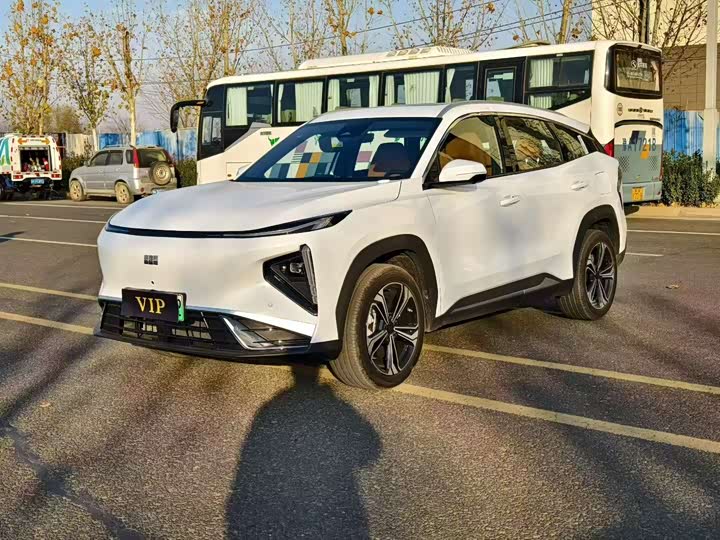2025 Geely Galaxy L7