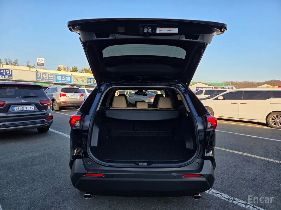 Toyota RAV4 2019 2.5 2WD Hybrid XLE