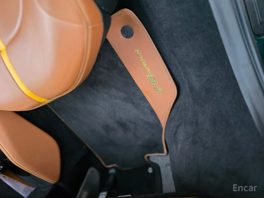 Ferrari F8 2019 3.9 V8