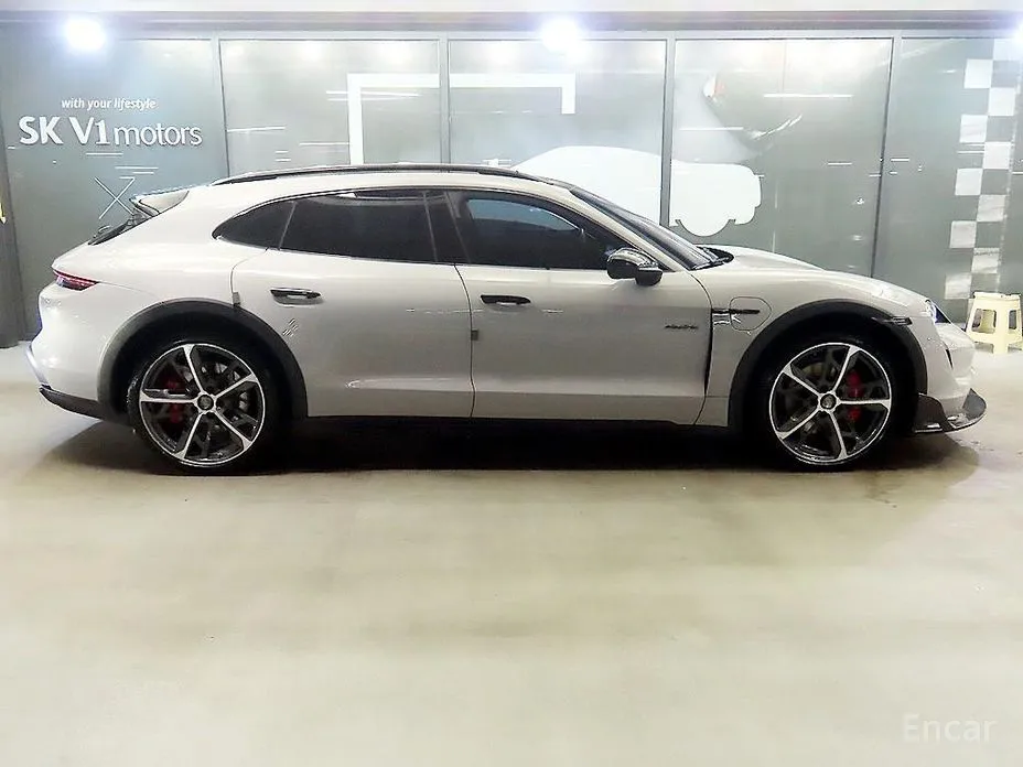 Porsche Taycan 2020 4S Cross Turismo