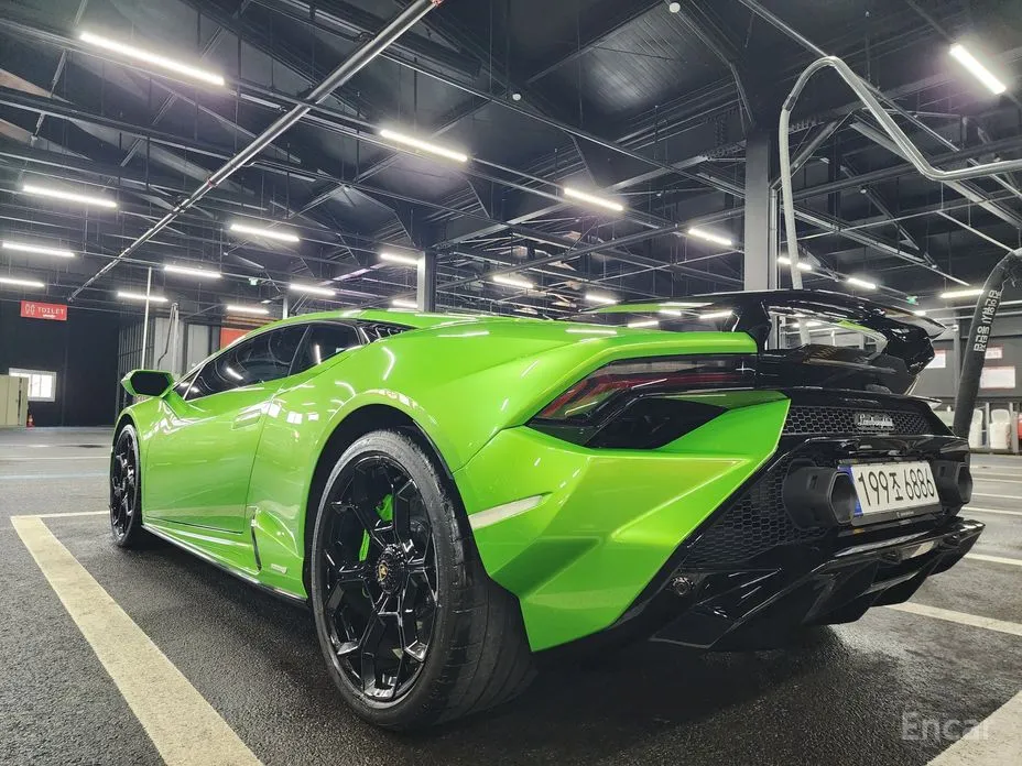 Lamborghini Huracan 2014 LP640-2 Tecnica