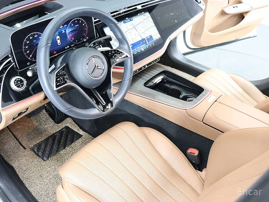 Mercedes-Benz E-Class 2024 E300 4MATIC Exclusive