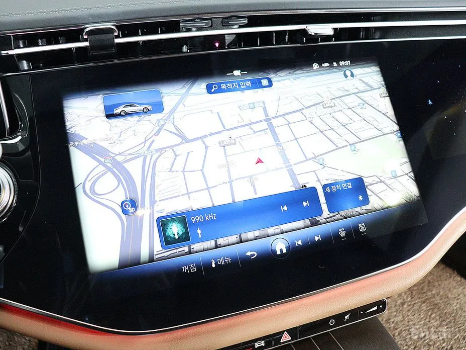 Mercedes-Benz E-Class 2024 E300 4MATIC Exclusive