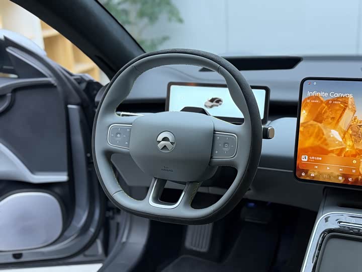 Nio ET5 2025 2025款 冠军纪念版 75kWh