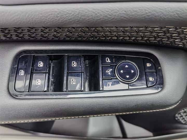 Nissan Ariya EV 2022 2022款 两驱长续航顶配版