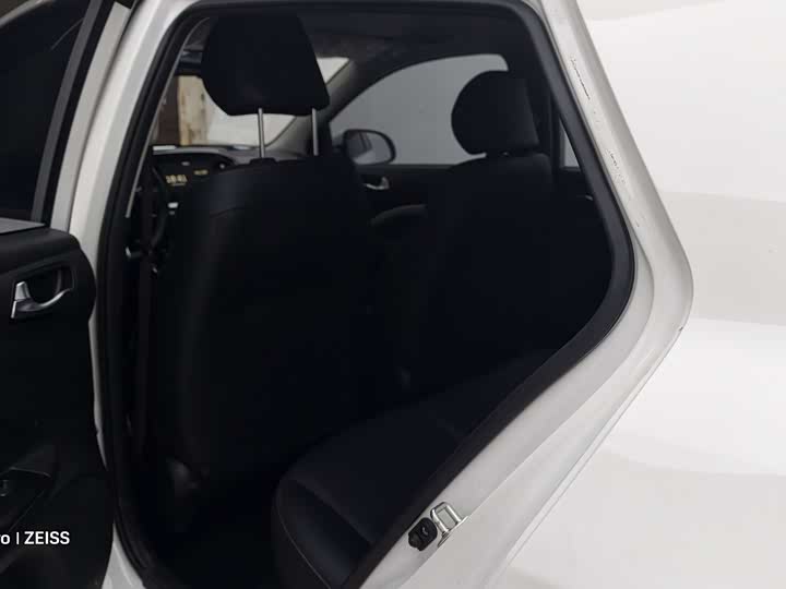 Kia KX1 2021 2021款 1.4L CVT趣享版