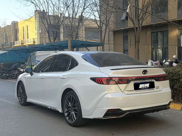 Toyota Camry 2025 2025款 双擎 2.5HXS 运动Plus智行版
