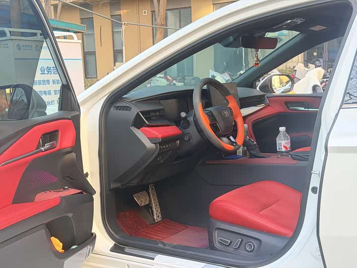 Toyota Camry 2025 2025款 双擎 2.5HXS 运动Plus智行版