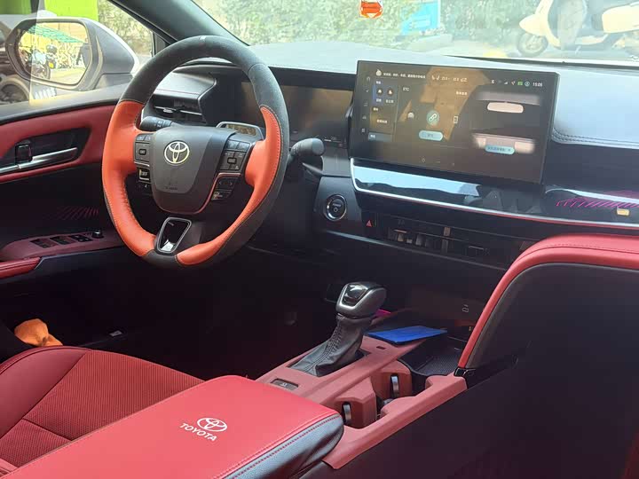 Toyota Camry 2025 2025款 双擎 2.5HXS 运动Plus智行版