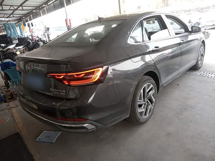 Volkswagen Sagitar L 2025 2025款 改款三 300TSI DSG超越版