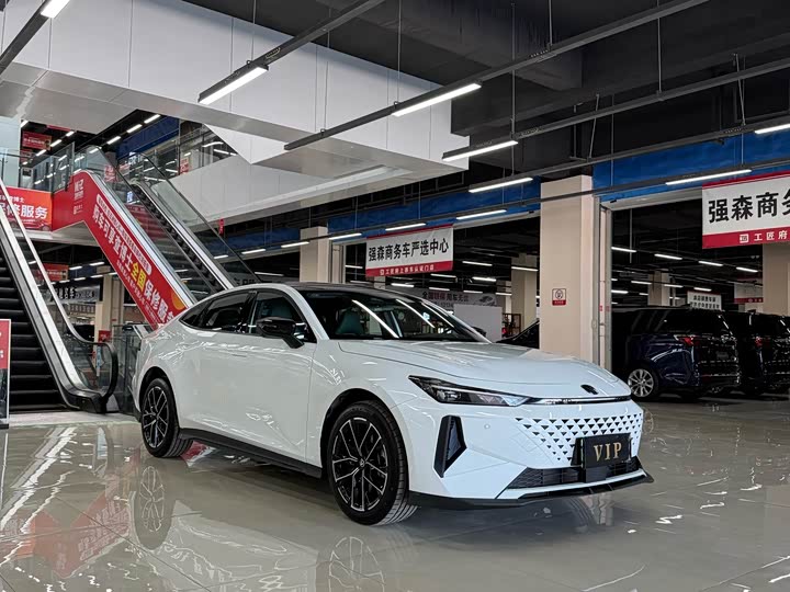 Changan UNI-V Hybrid 2024 2024款 蓝鲸智电iDD 136km 智尊型