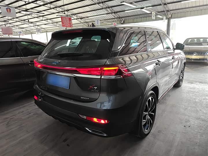 Changan Oshan X7 Plus 2023 2023款 畅享版 1.5T自动尊贵型 7座