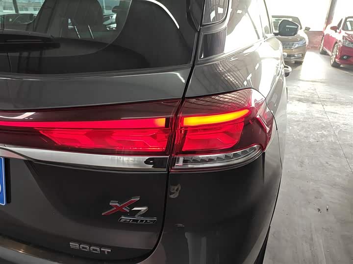 Changan Oshan X7 Plus 2023 2023款 畅享版 1.5T自动尊贵型 7座