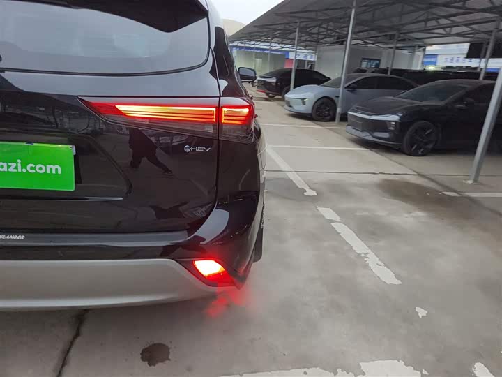 Toyota Highlander 2024 2024款 2.5L智能电混双擎两驱精英版 5座