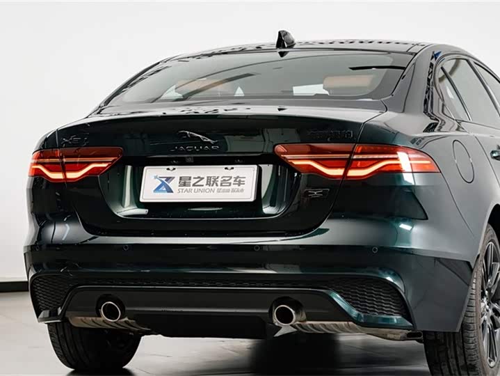 Jaguar XE L 2025 2025款 2.0T 250PS R-DYNAMIC 90周年典藏版
