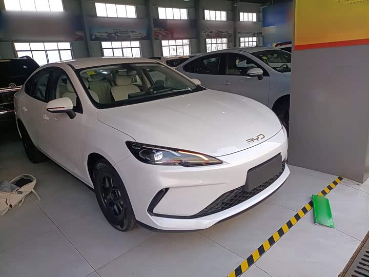 BYD Seal 05 DM-i Hybrid 2025 2025款 DM-i 智驾版 55KM豪华型
