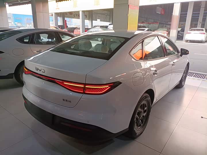 BYD Seal 05 DM-i Hybrid 2025 2025款 DM-i 智驾版 55KM豪华型
