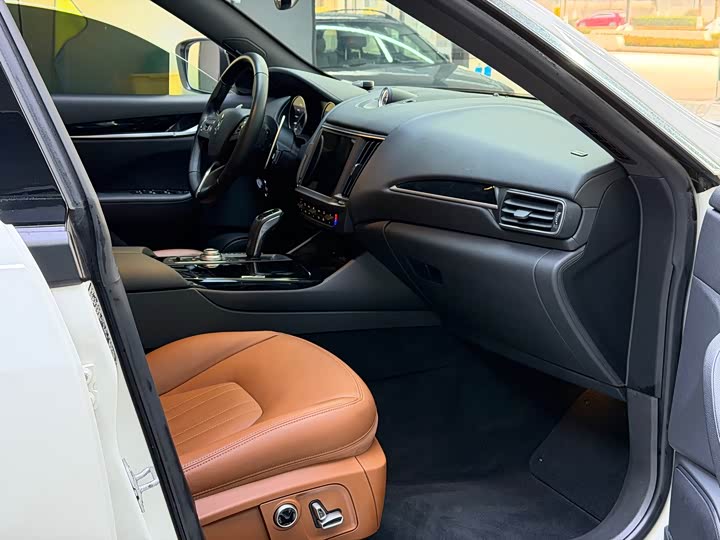 Maserati Levante 2022 2022款 2.0T GT锋芒版