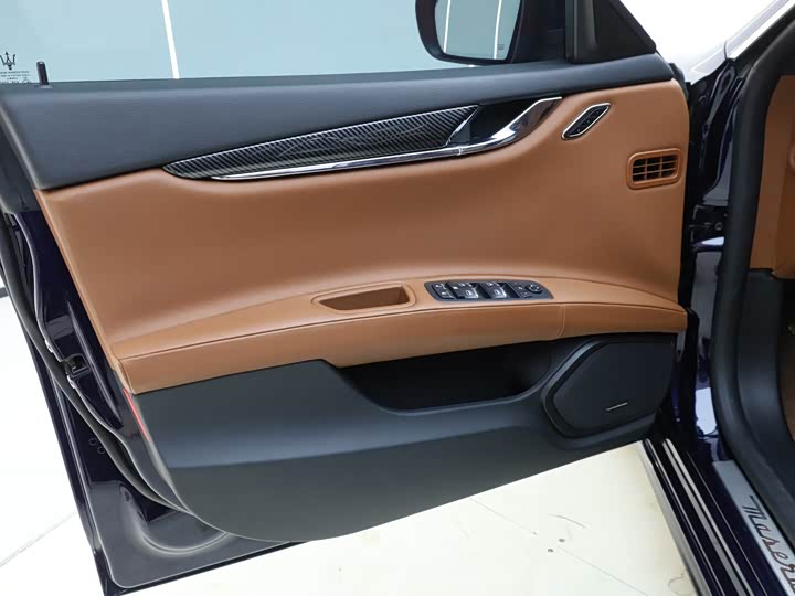 Maserati Quattroporte 2021 2021款 3.0T 标准版