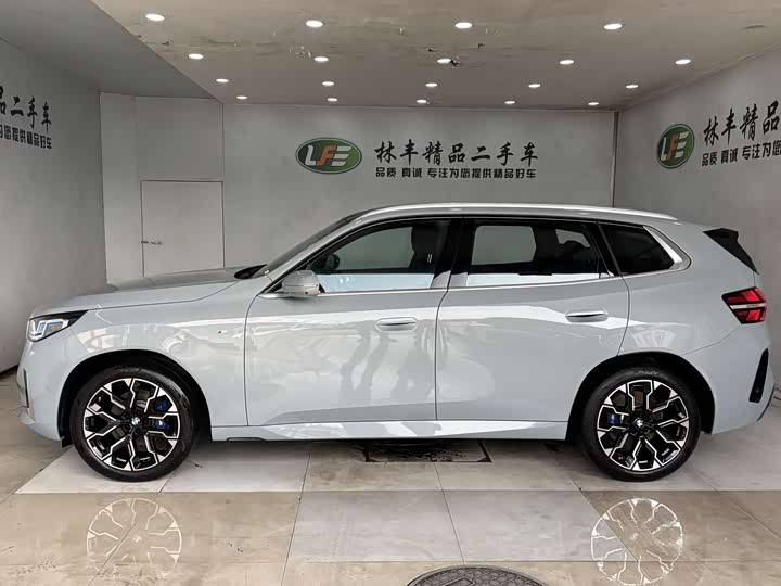 BMW X3 2025 2025款 xDrive30L 尊享型 M运动套装