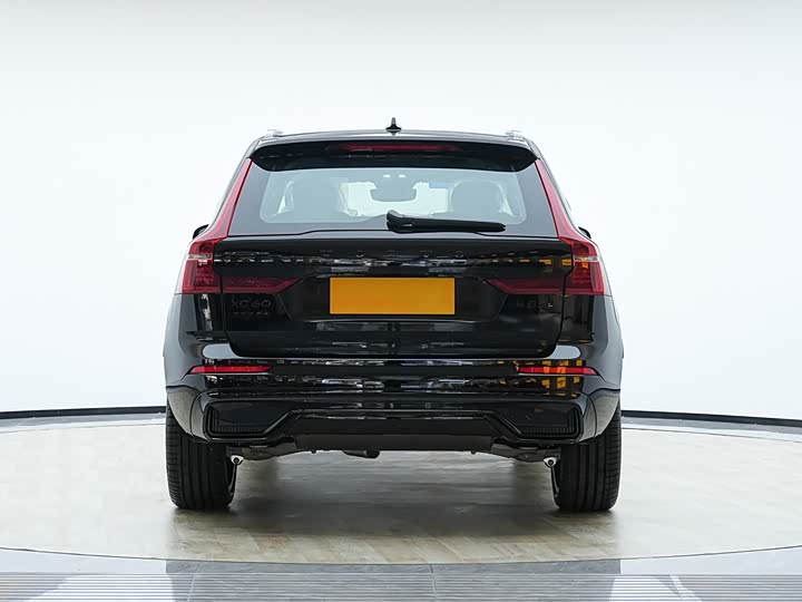 Volvo XC60 2026 2026款 B5 四驱智远极夜黑版
