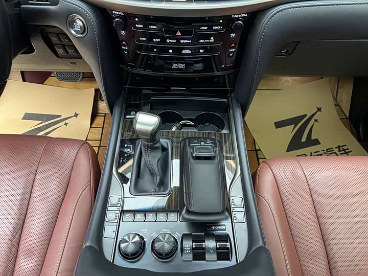 Lexus LX 2019 2019款 570 尊贵豪华版