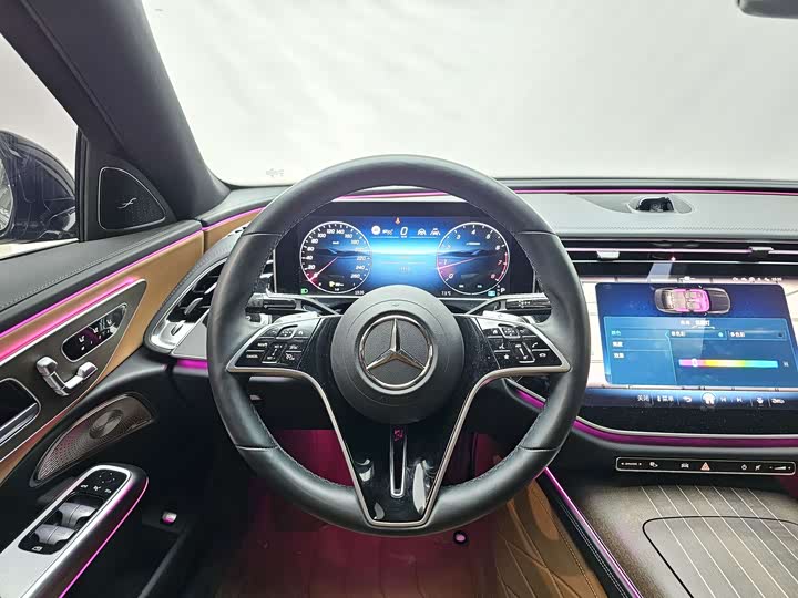 Mercedes-Benz E-Class 2025 2025款 E 300 L 豪华型