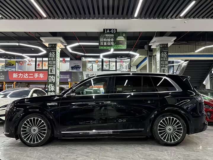 Aito M8 2025 2025款 增程 Ultra版 53.4kWh 6座版