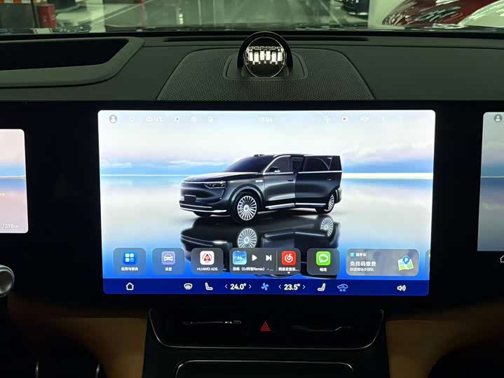 Aito M8 2025 2025款 增程 Ultra版 53.4kWh 6座版