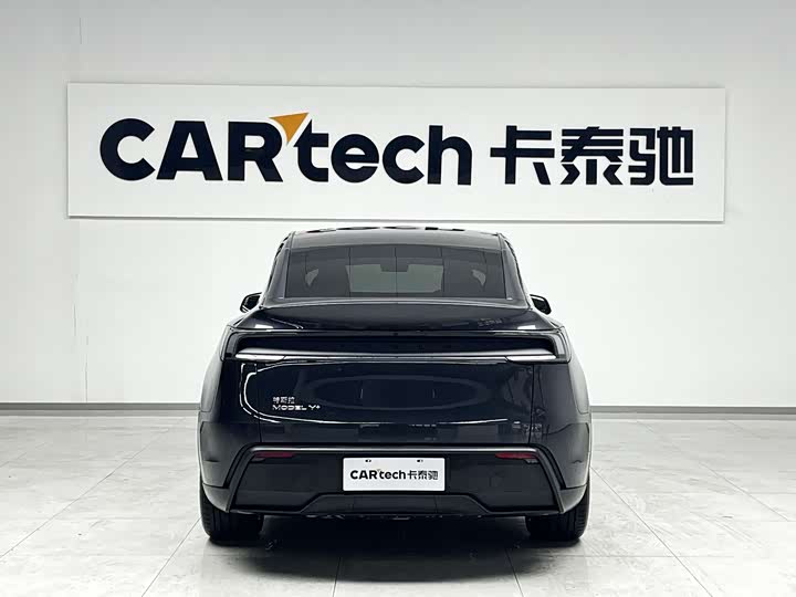 Tesla Model Y 2025 2025款 长续航全轮驱动版
