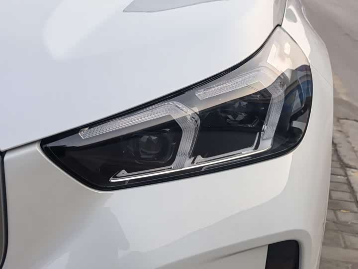 BMW iX1 2025 2025款 eDrive25L M运动套装