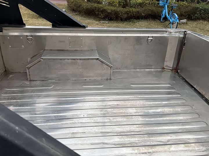 Foton Tunland G9 2022 2022款 2.0T装甲大将军自动四驱休闲版乐享型长箱4F20TC