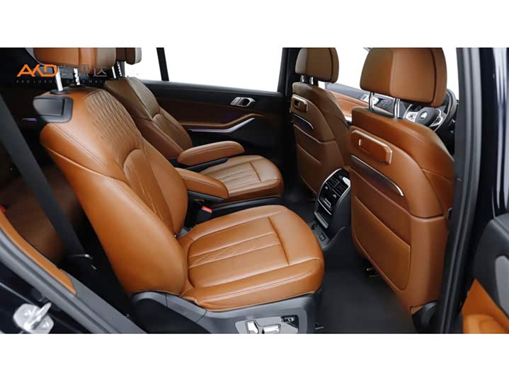 BMW X7 2023 2023款 xDrive40i 尊享型M运动套装