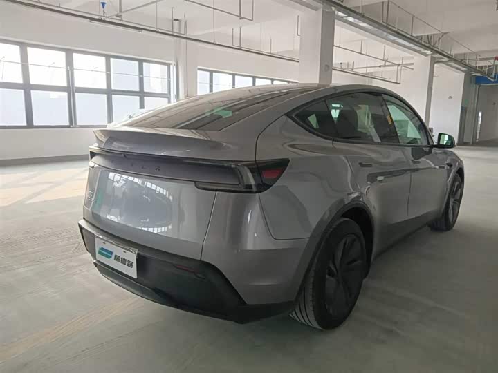 Tesla Model Y 2025 2025款 后轮驱动版