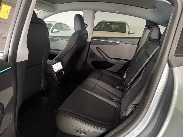 Tesla Model Y 2025 2025款 后轮驱动版