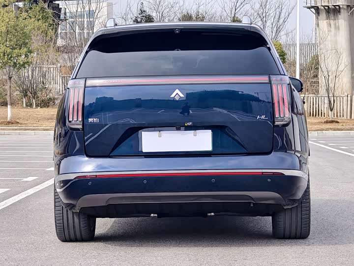 GAC Hyptec HL 2025 2025款 700 Ultra六座四驱激光雷达版