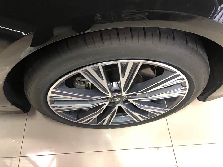 Audi A6L 2025 2025款 45 TFSI quattro 臻选动感型