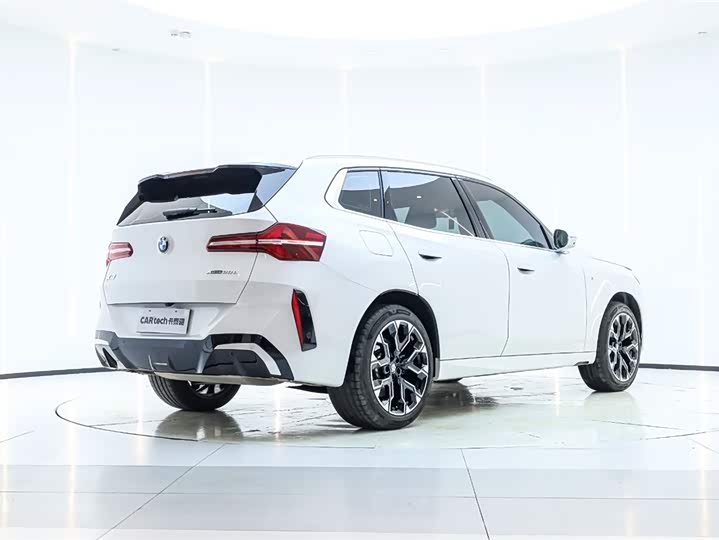 BMW X3 2025 2025款 xDrive30L 尊享型 M运动套装