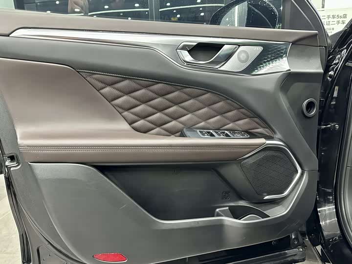 Wey Mocha 2021 2021款 2.0T 两驱特浓版