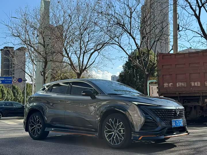 Changan UNI-T 2023 2023款 第二代 1.5T 尊贵型