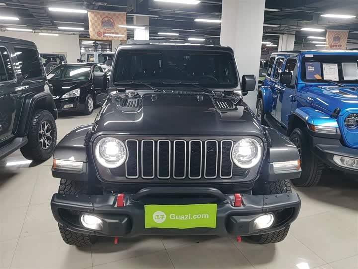 Jeep Wrangler 2024 2024款 2.0T 撒哈拉四门版