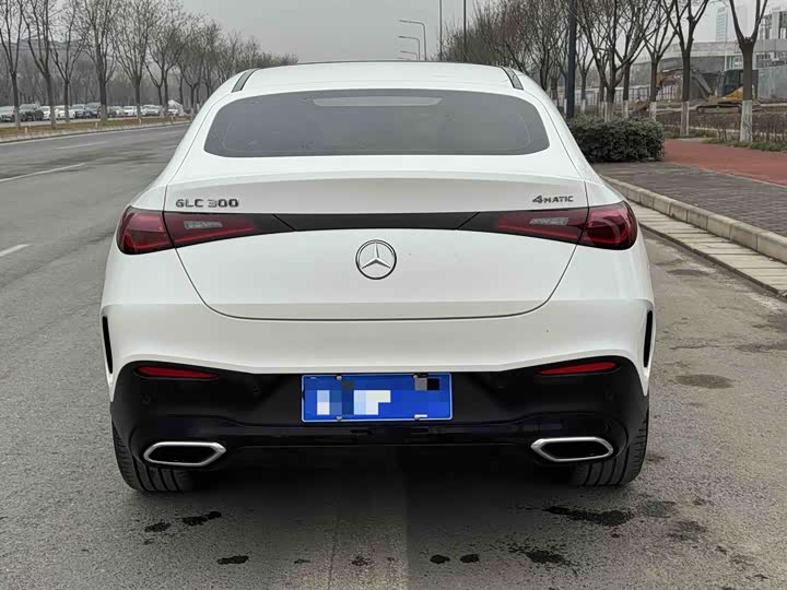 Mercedes-Benz GLC-Class Coupe 2025 2025款 GLC 300 4MATIC 轿跑SUV