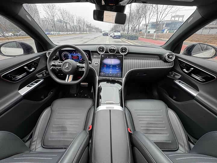 Mercedes-Benz GLC-Class Coupe 2025 2025款 GLC 300 4MATIC 轿跑SUV