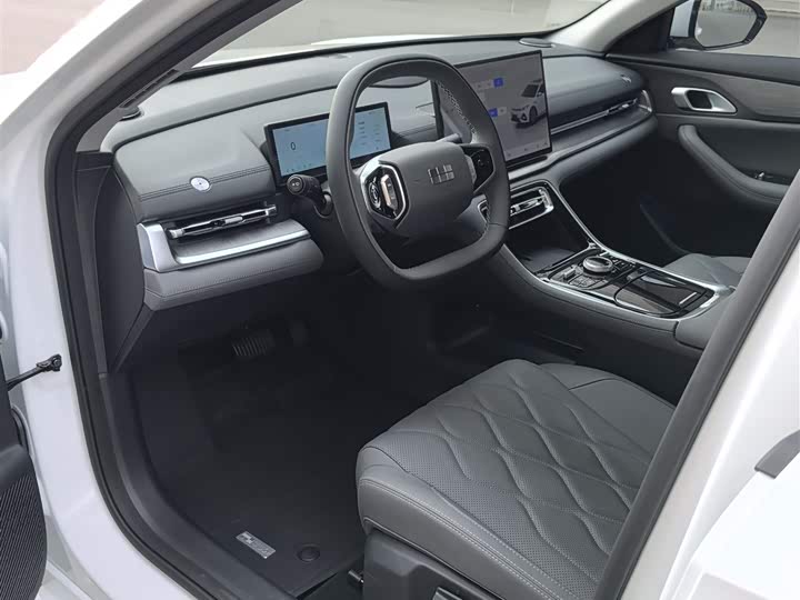 2025 Geely Galaxy A7