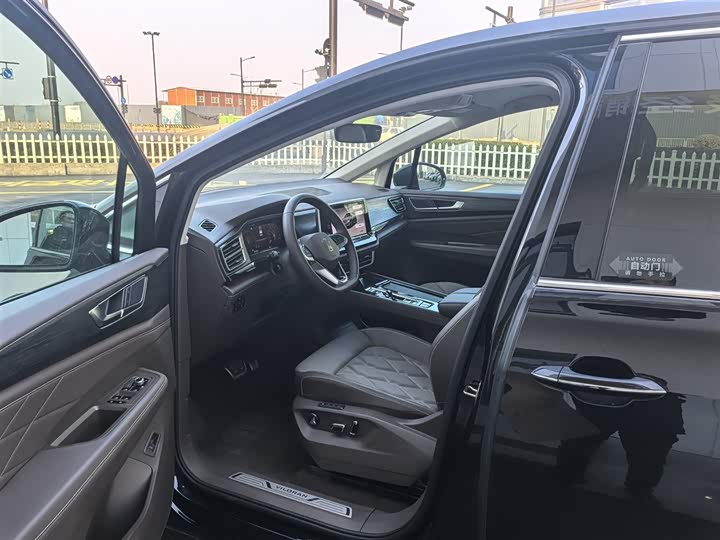 Volkswagen Viloran 2024 2024款 380TSI 尊贵版