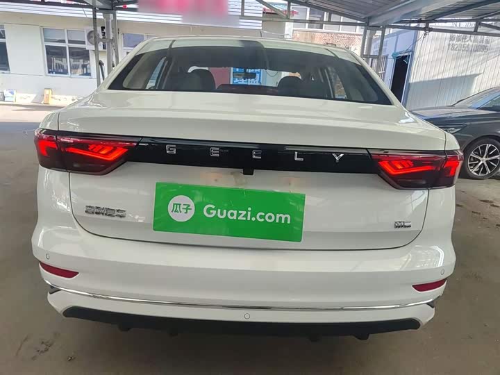 Geely Emgrand 2026 2026款 第4代 400万纪念款 1.5L 手动超越型