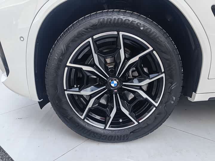 BMW X4 2022 2022款 xDrive 25i M运动套装
