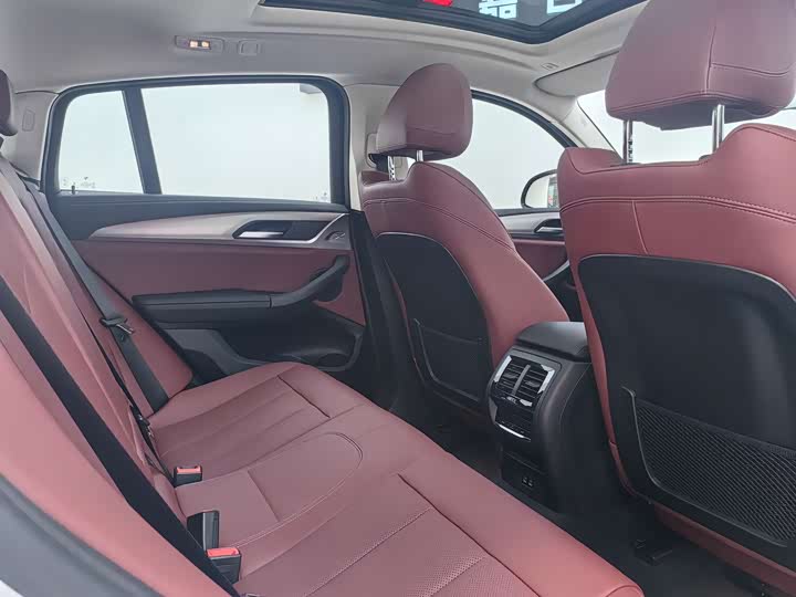 BMW X4 2022 2022款 xDrive 25i M运动套装