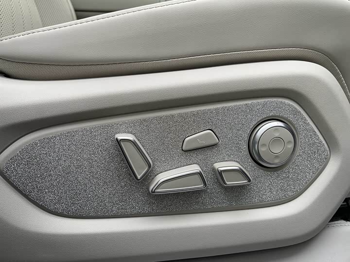 Changan Qiyuan (Nevo) Q07 2025 2025款 215旗舰PLUS